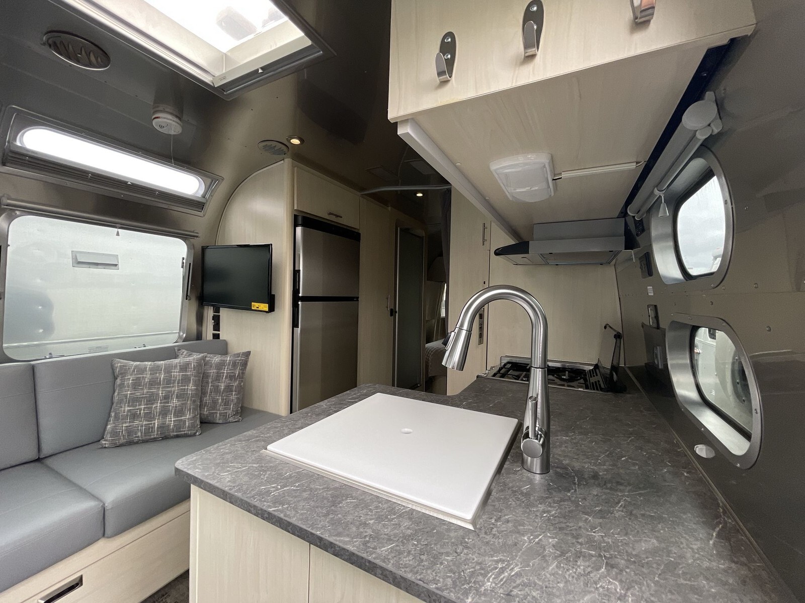 2023 Airstream Flying Cloud