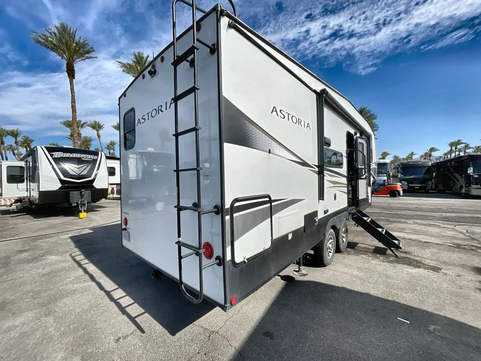2023 Dutchmen Astoria 1500 Series