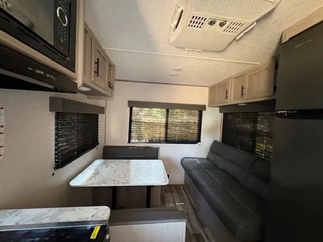 2023 Dutchmen Coleman Lantern LT Travel Trailer