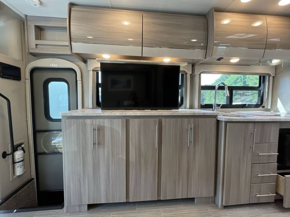 2023 Thor Motor Coach Gemini AWD Motorized Class C