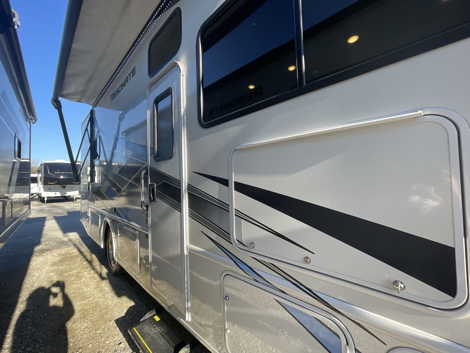 2023 Thor Motor Coach Resonate