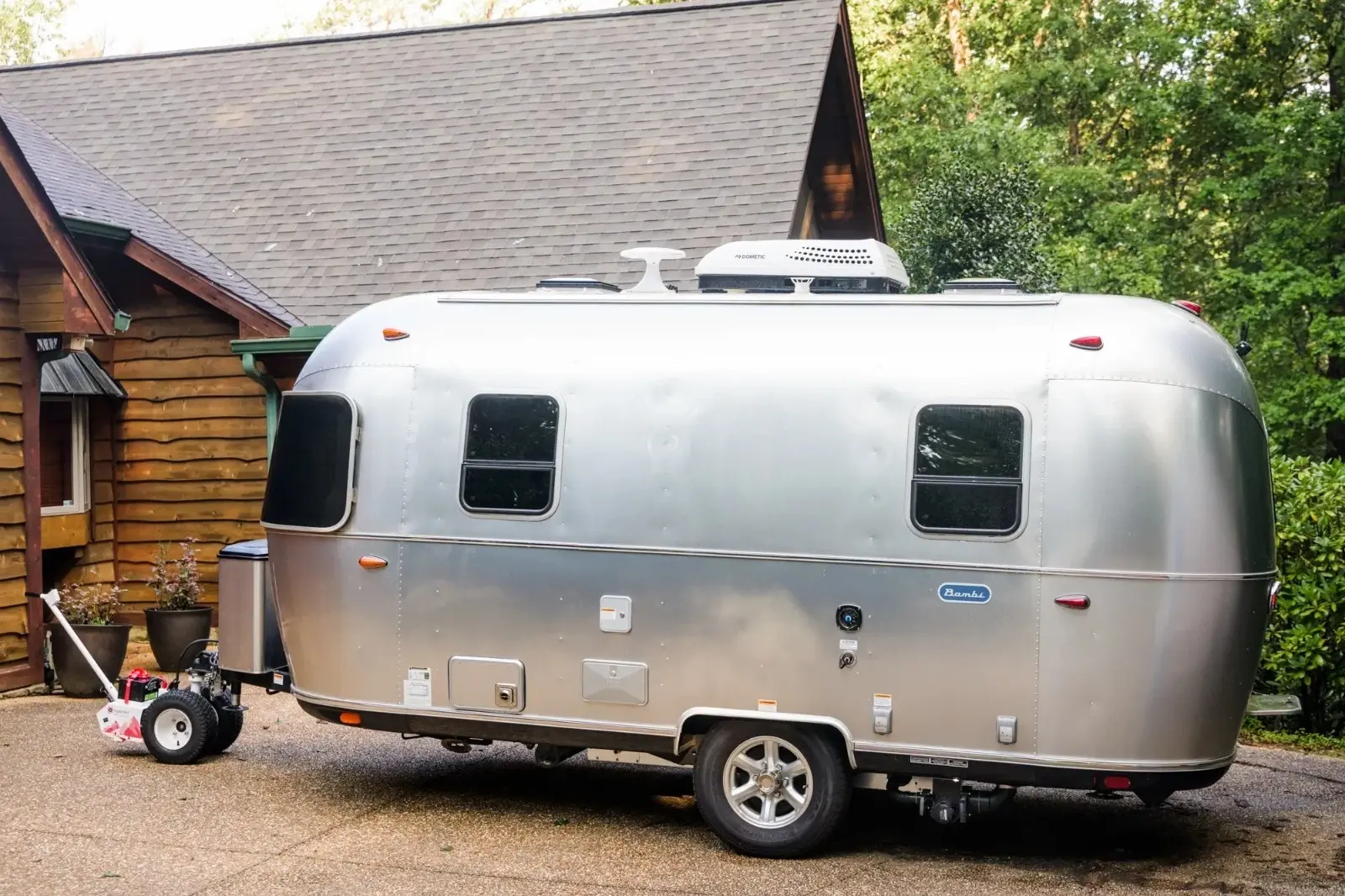 2024 Airstream Bambi 19CB