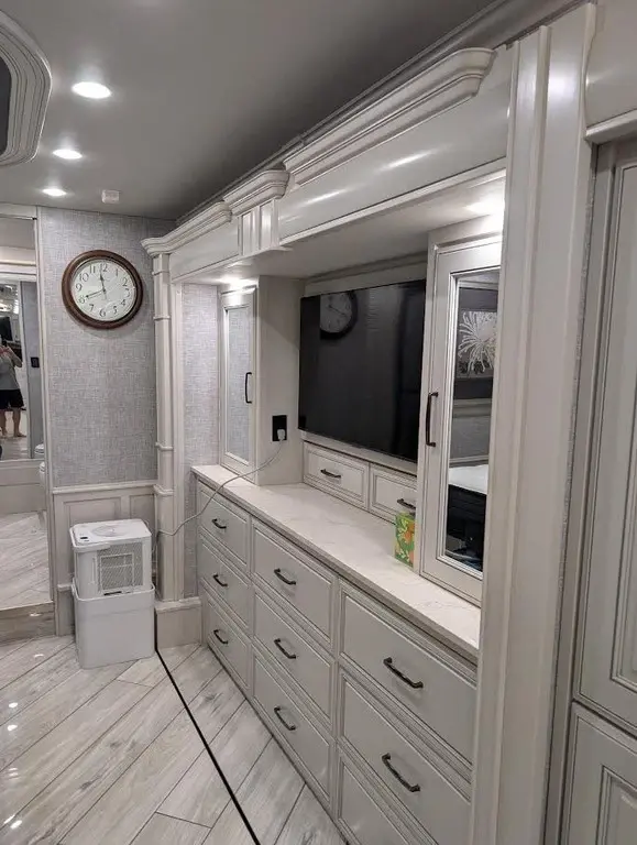2024 American Coach American Dream Motorized Class A