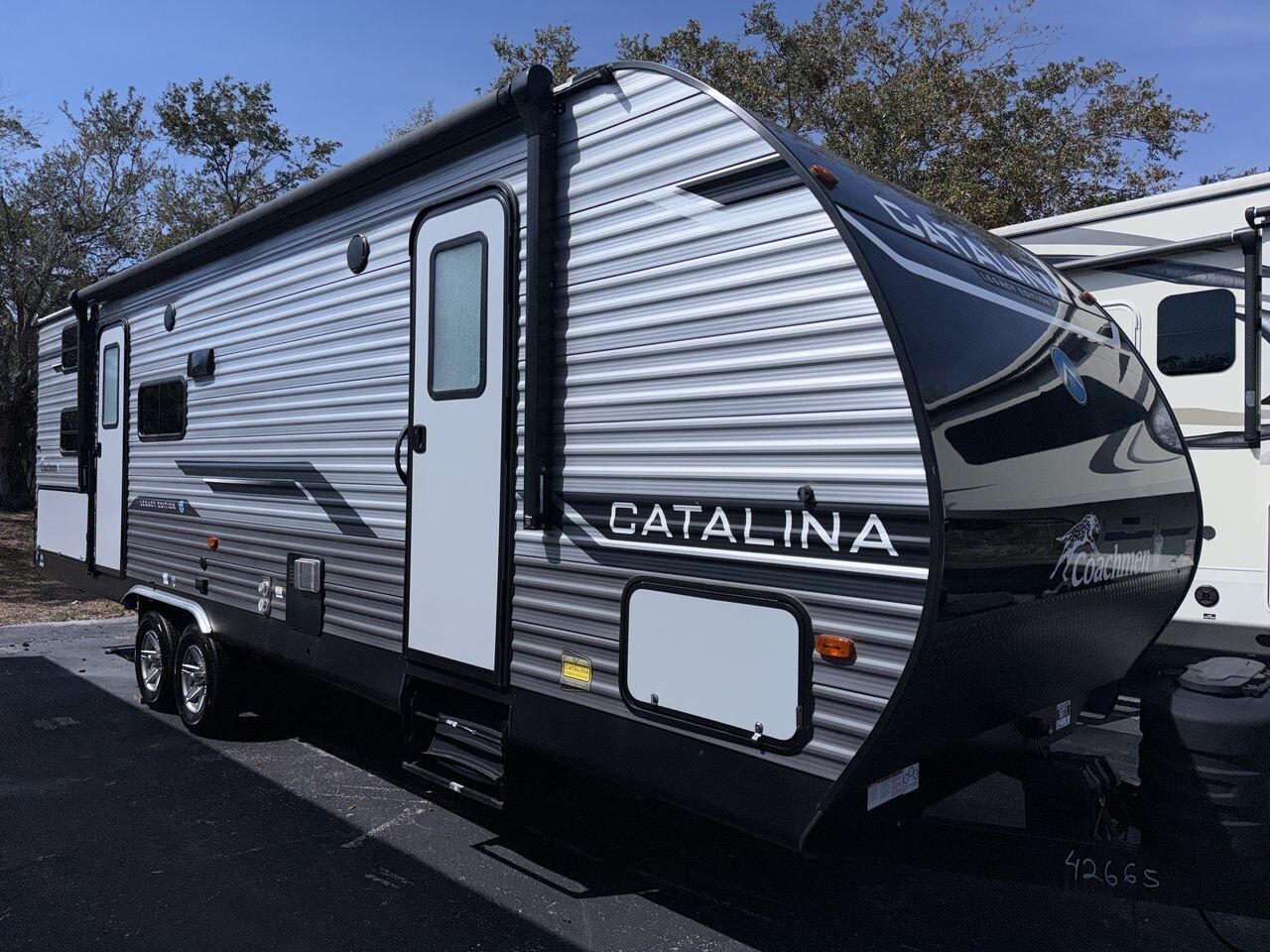 2024 Coachmen Catalina Legacy Edition