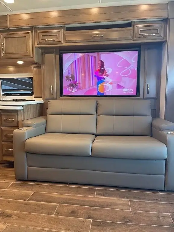 2024 Entegra Coach Reatta XL Motorized Class A