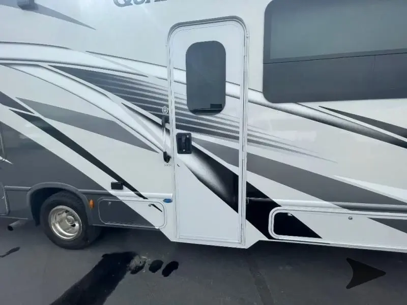 2024 Thor Motor Coach Quantum Motorized Class C