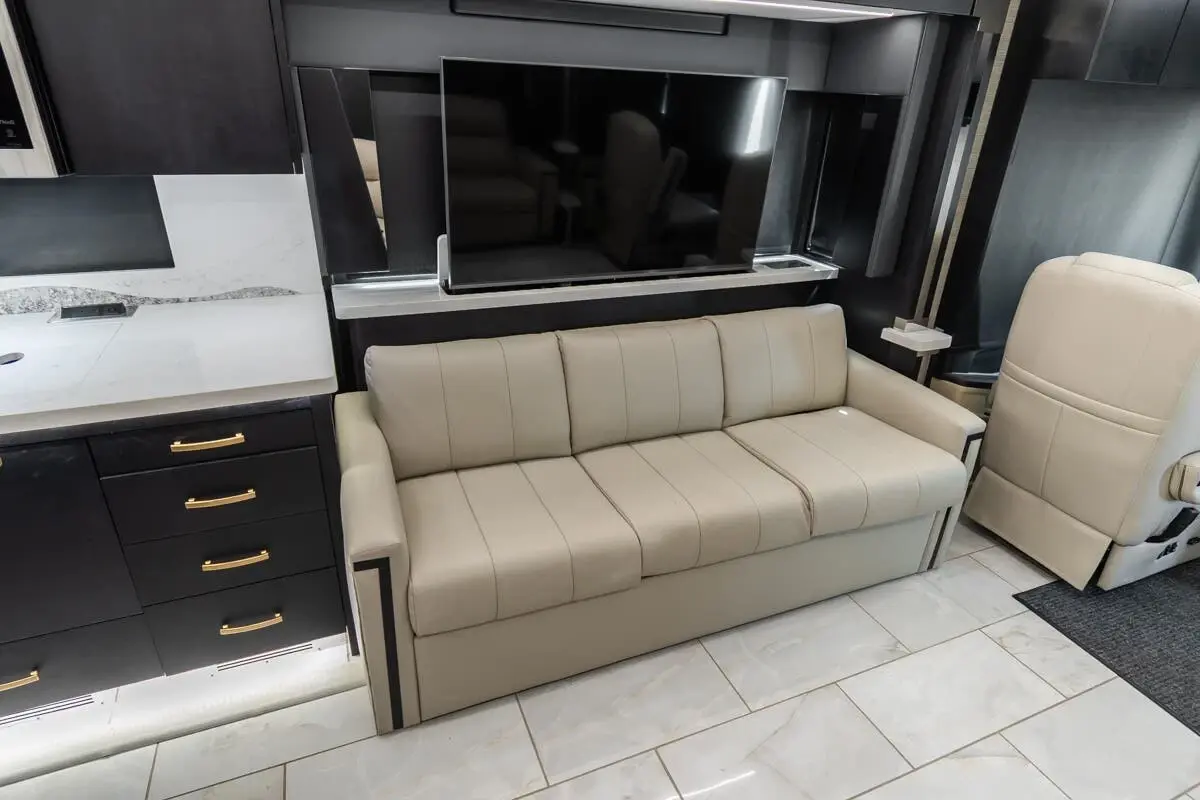 2024 Tiffin Motorhomes Zephyr
