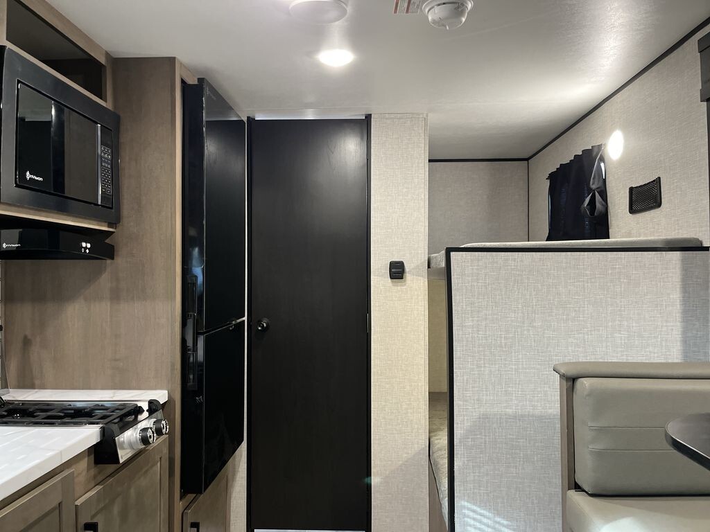 2025 Starcraft Autumn Ridge Single Axle