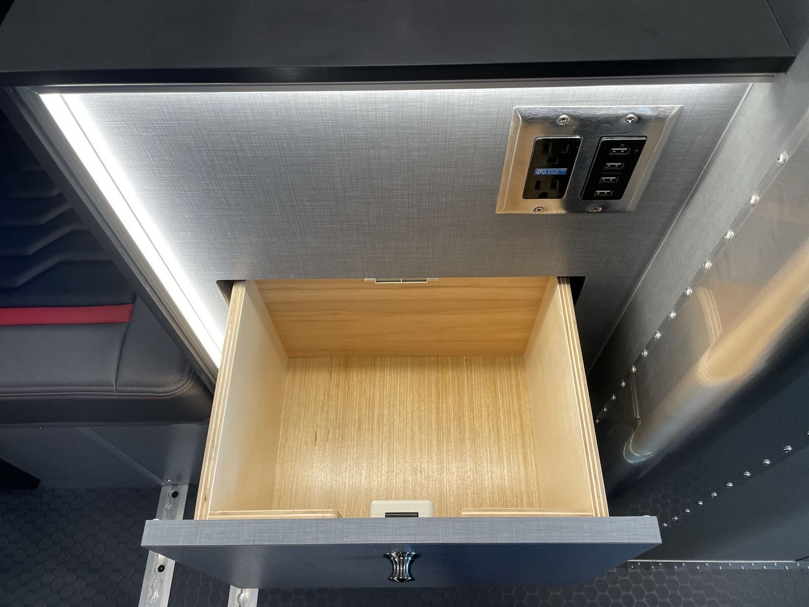 2026 Airstream Interstate