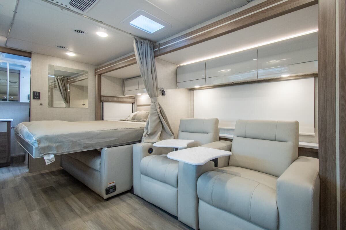 2026 Thor Motor Coach Tiburon