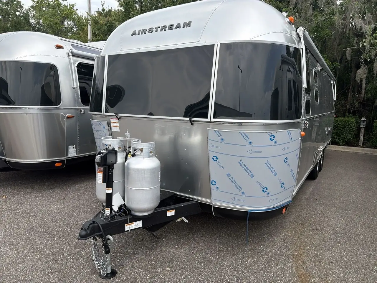 2027 Airstream Classic