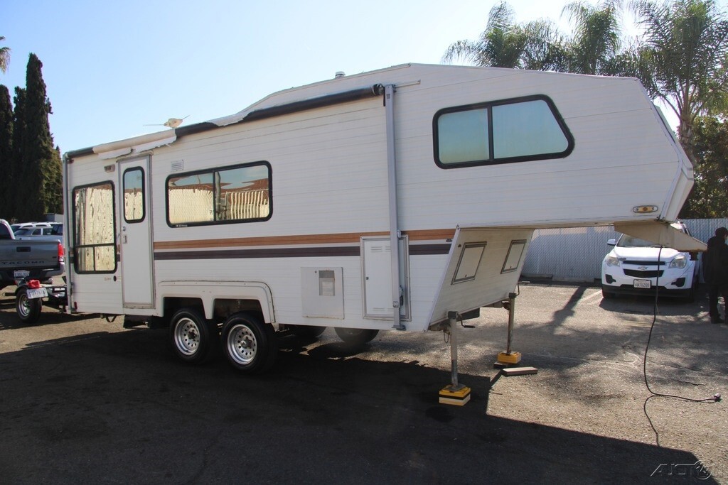 1984 AlpenLite Travel Club 5th Wheel Fifth Wheel