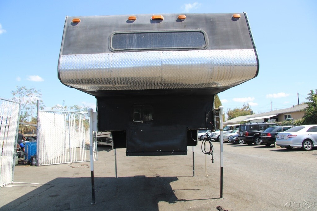 2002 Arctic Truck Camper Pop Up Truck Camper