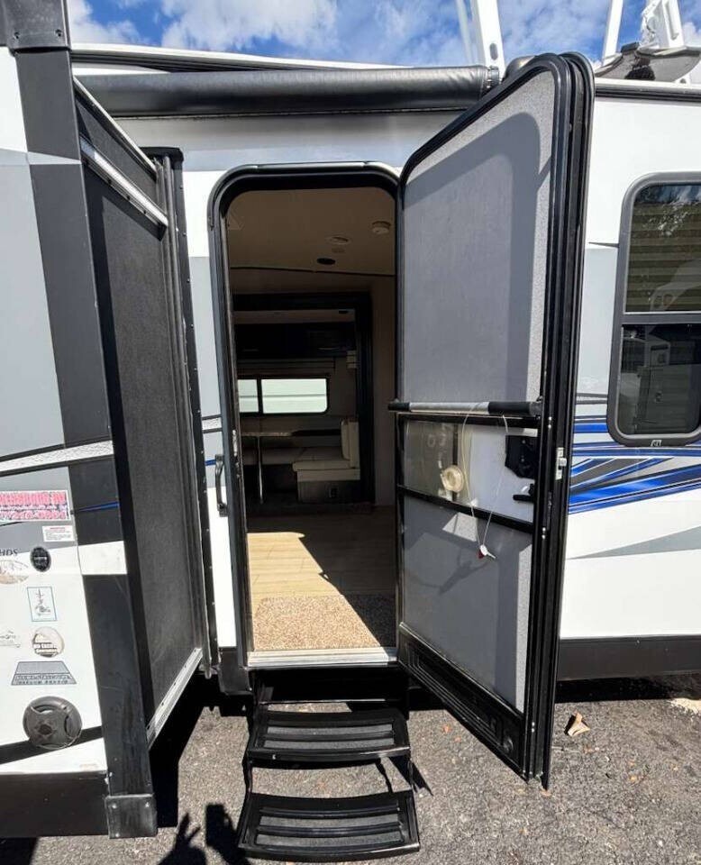 2018 Forest River HYPER LITE XLR Toy Hauler