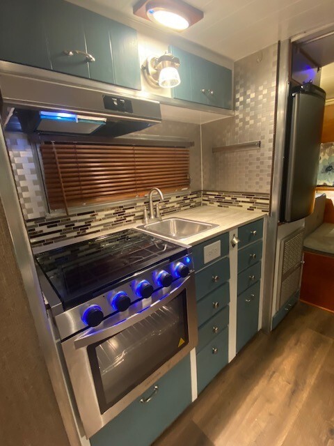 1967 Aristocrat Lo-Liner Glamper