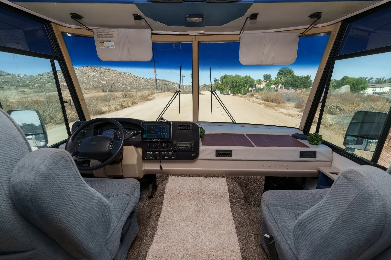 2001 Winnebago