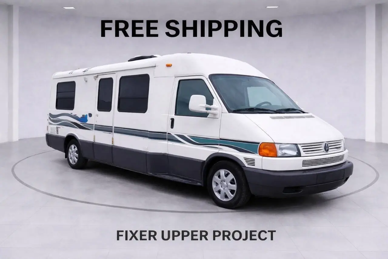 2004 Winnebago Rialta Camper