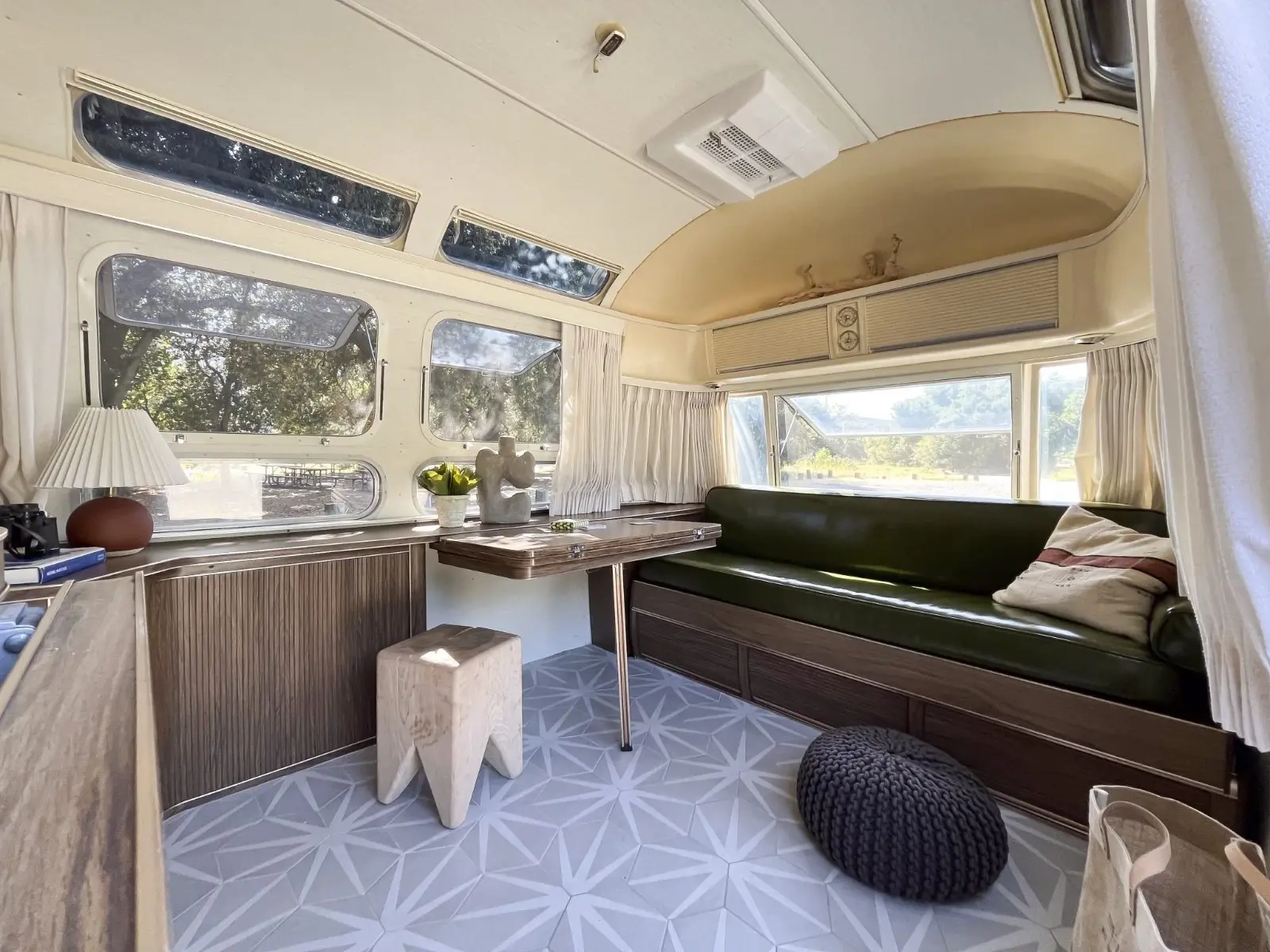 1974 Airstream International Land Yacht Sovereign