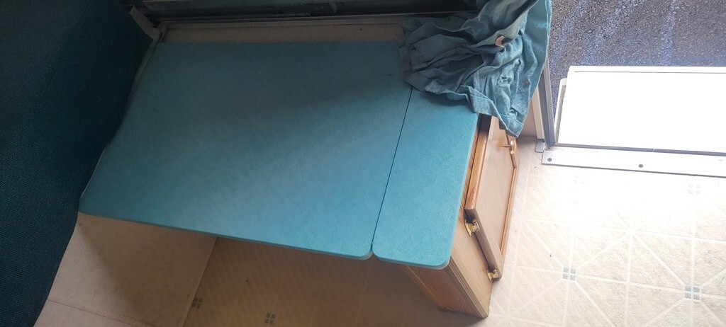 1994 Fleetwood Pioneer Fifth Wheel