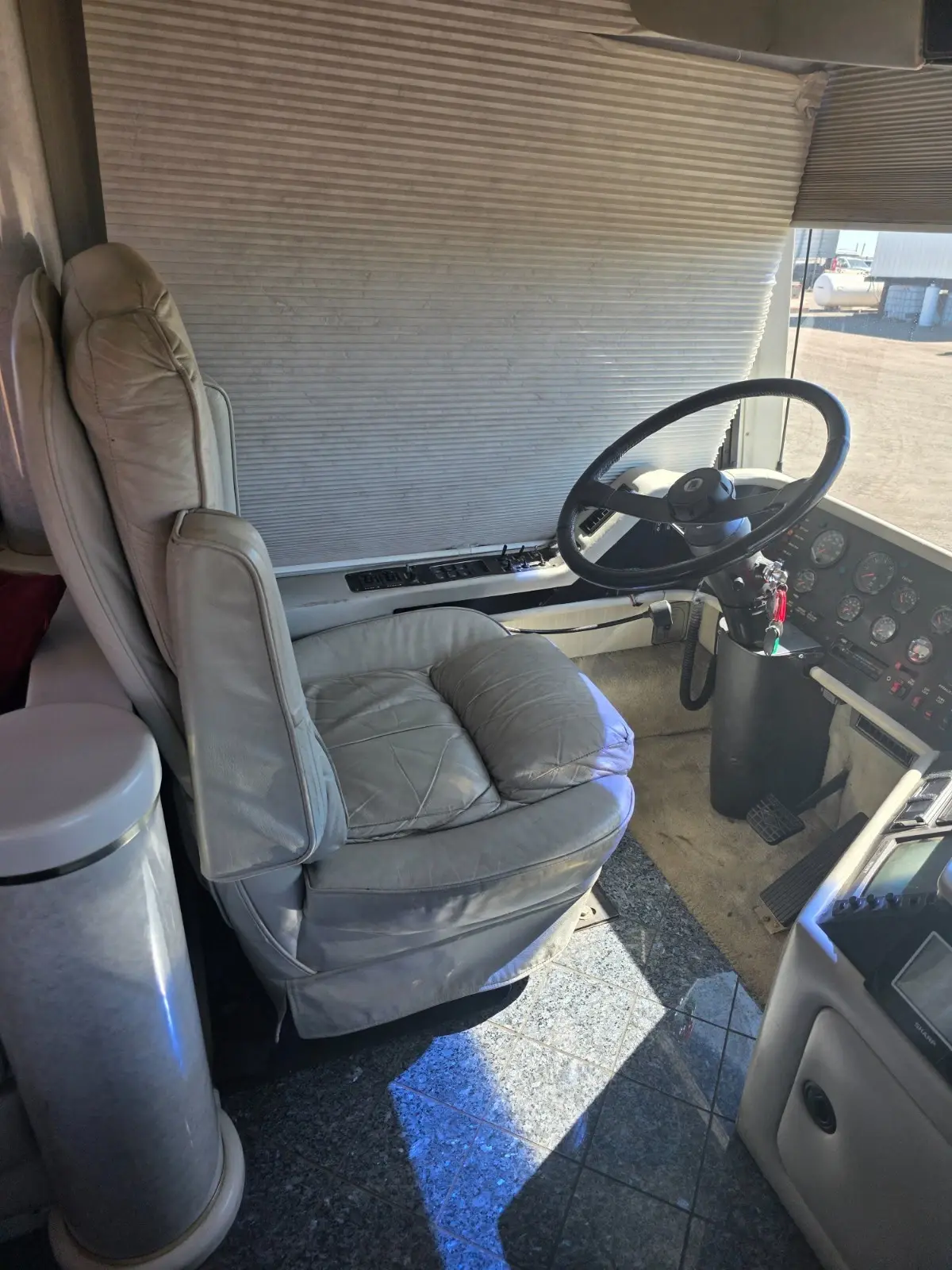 1996 Newell Model 450