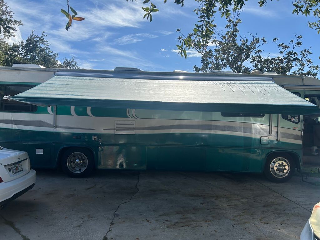 1997 Georgie Boy Encounter Class A Motorhome