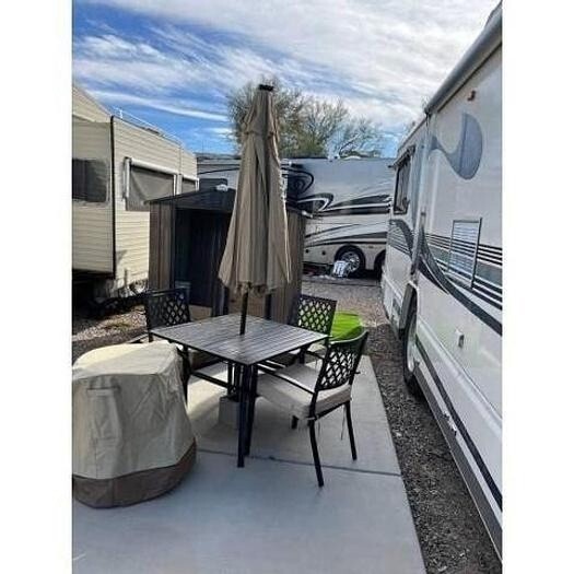 1998 Foretravel Motorcoach Stationary RV Motorized Class A