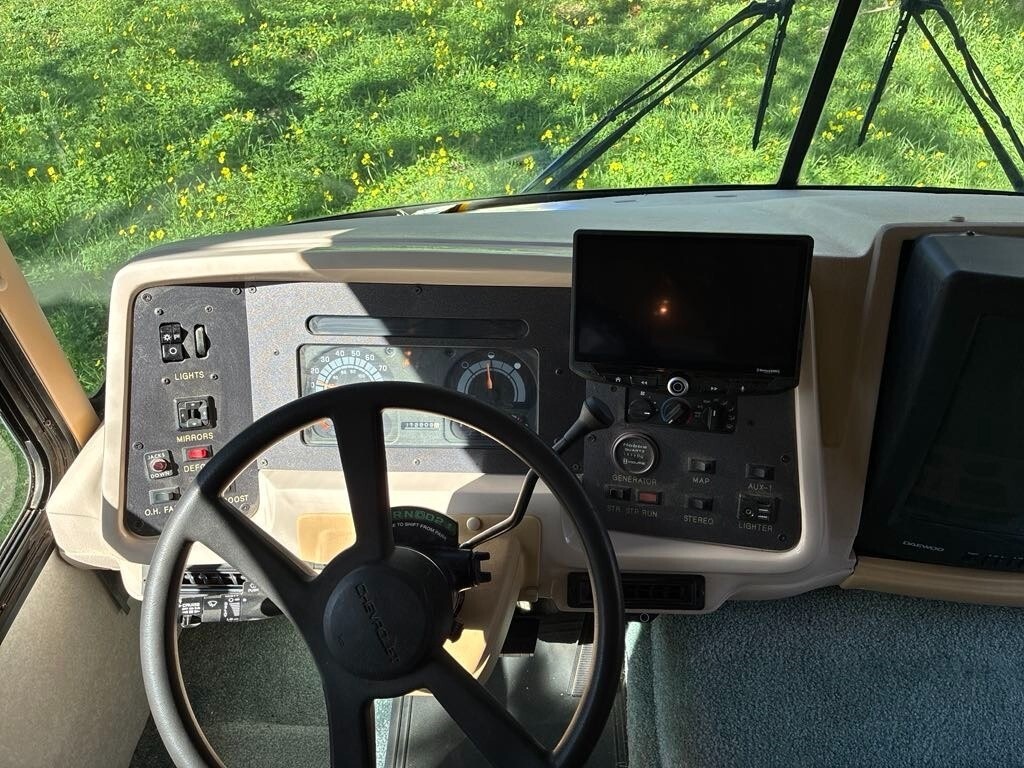 1998 National RV Sea Breeze Motorized Class A