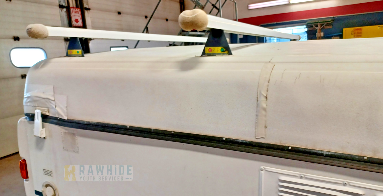 2000 Coleman Fleetwood