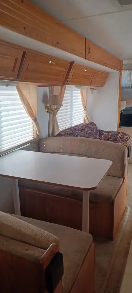 2001 Shasta Cheyenne Class C Motorhome