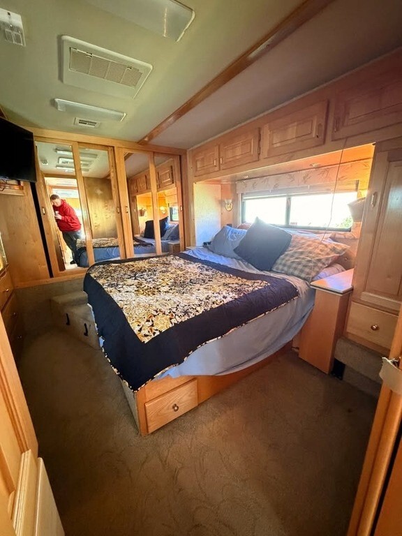 2003 Beaver Monterey Motorized Class A