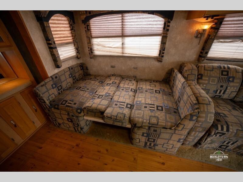 2004 Coachmen Santara Motorized Class A