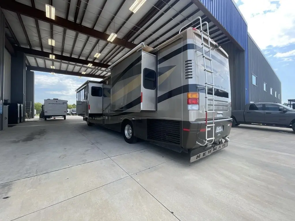 2004 Newmar DUTCHSTAR