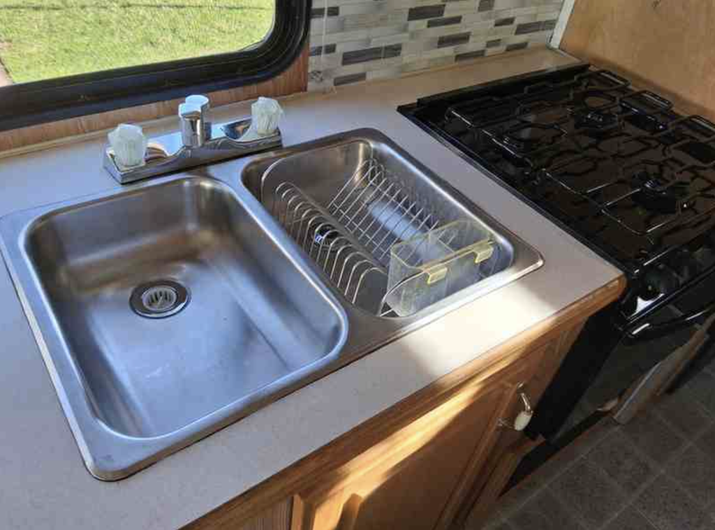 2005 Rexhall American Clipper Class A Motorhome