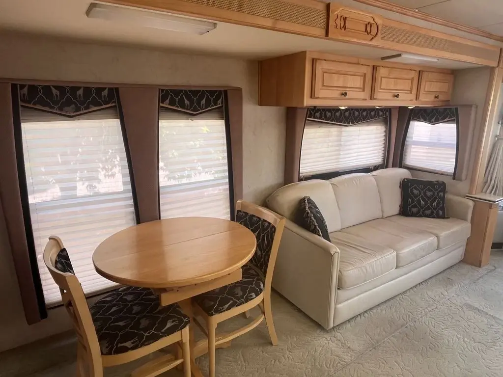 2005 Safari Gazelle Class A Motorhome