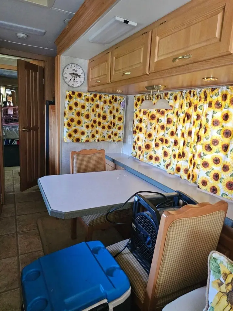 2006 Holiday Rambler Ambassador Class A Motorhome