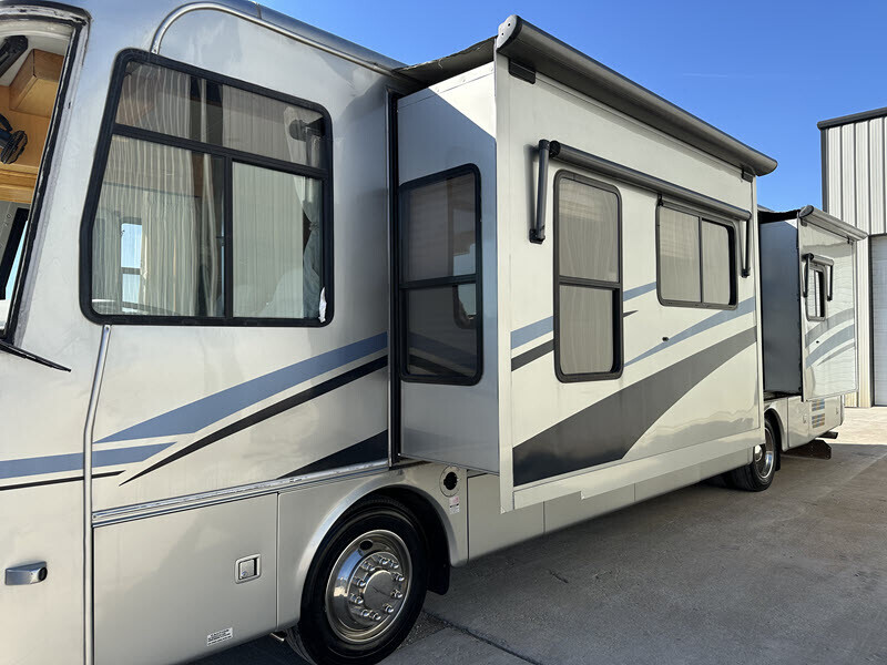 2006 Silver Roadmaster Rail Monocoque Cayman --