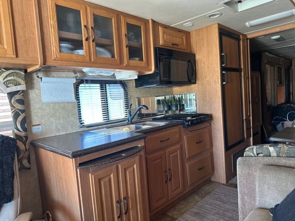 2008 Coachmen Cross Country Class A Motorhome