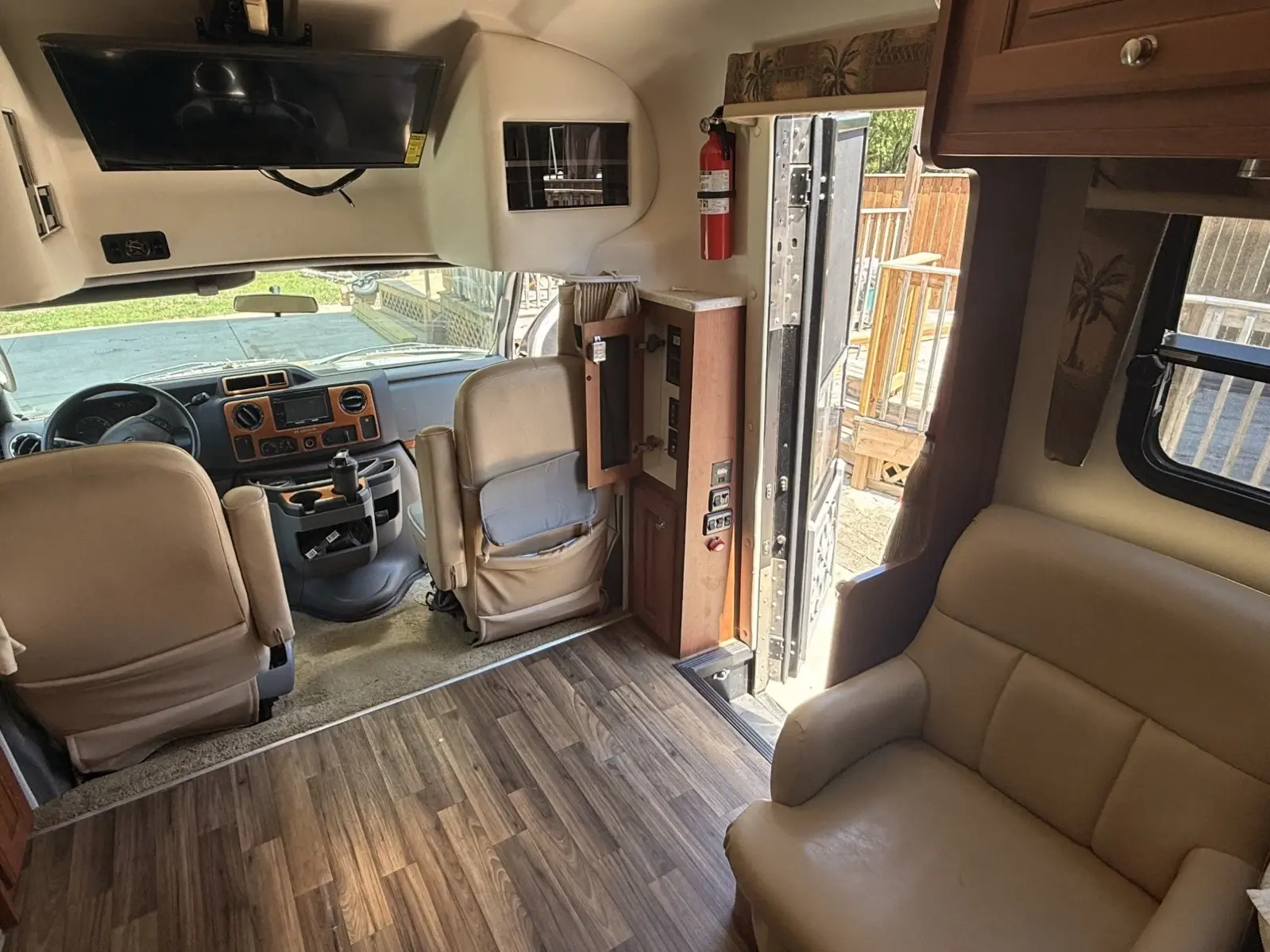 2011 Coach House Platinum 261 XL