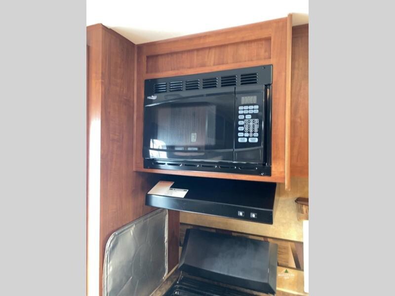 2011 White Jayco Eagle Super Lite Travel Trailer