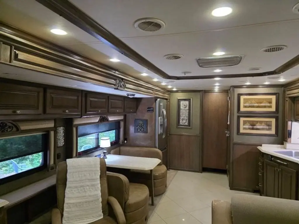 2013 Tiffin Motorhomes Phaeton Class A Motorhome