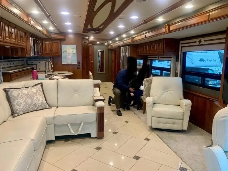 2014 Winnebago Tour Motorized Class A