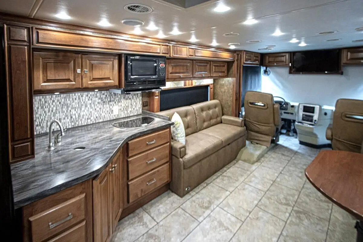 2015 Tiffin Motorhomes Allegro Breeze