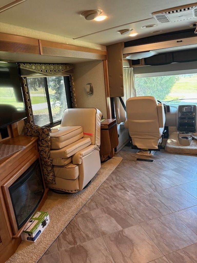 2016 Itasca Sunova Class A Motorhome