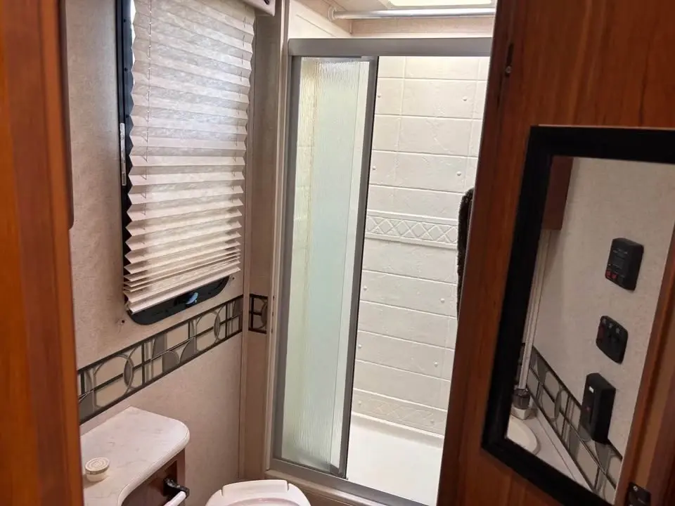 2016 Jayco Melbourne Motorized Class C