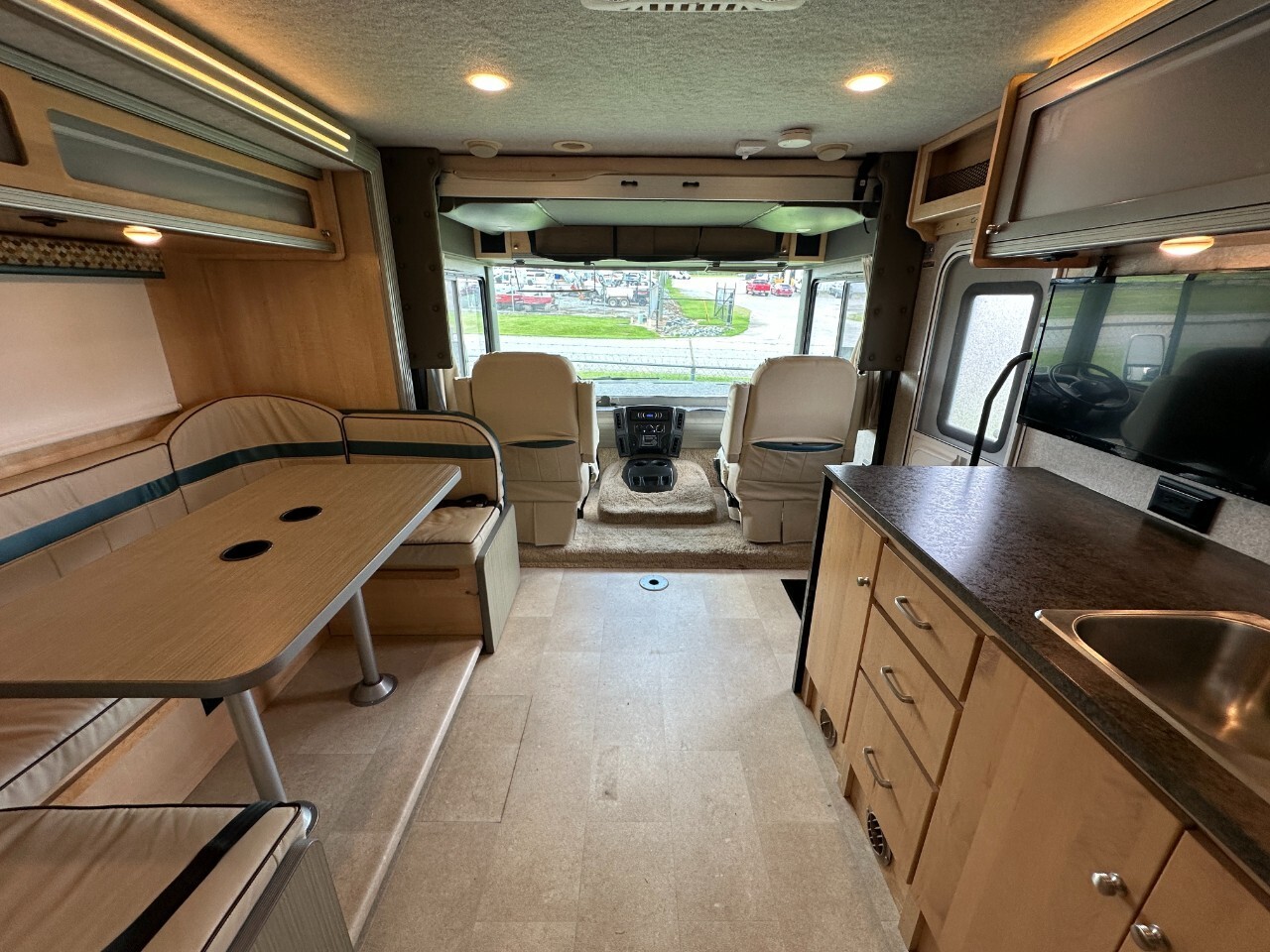 2016 Winnebago BRAVE