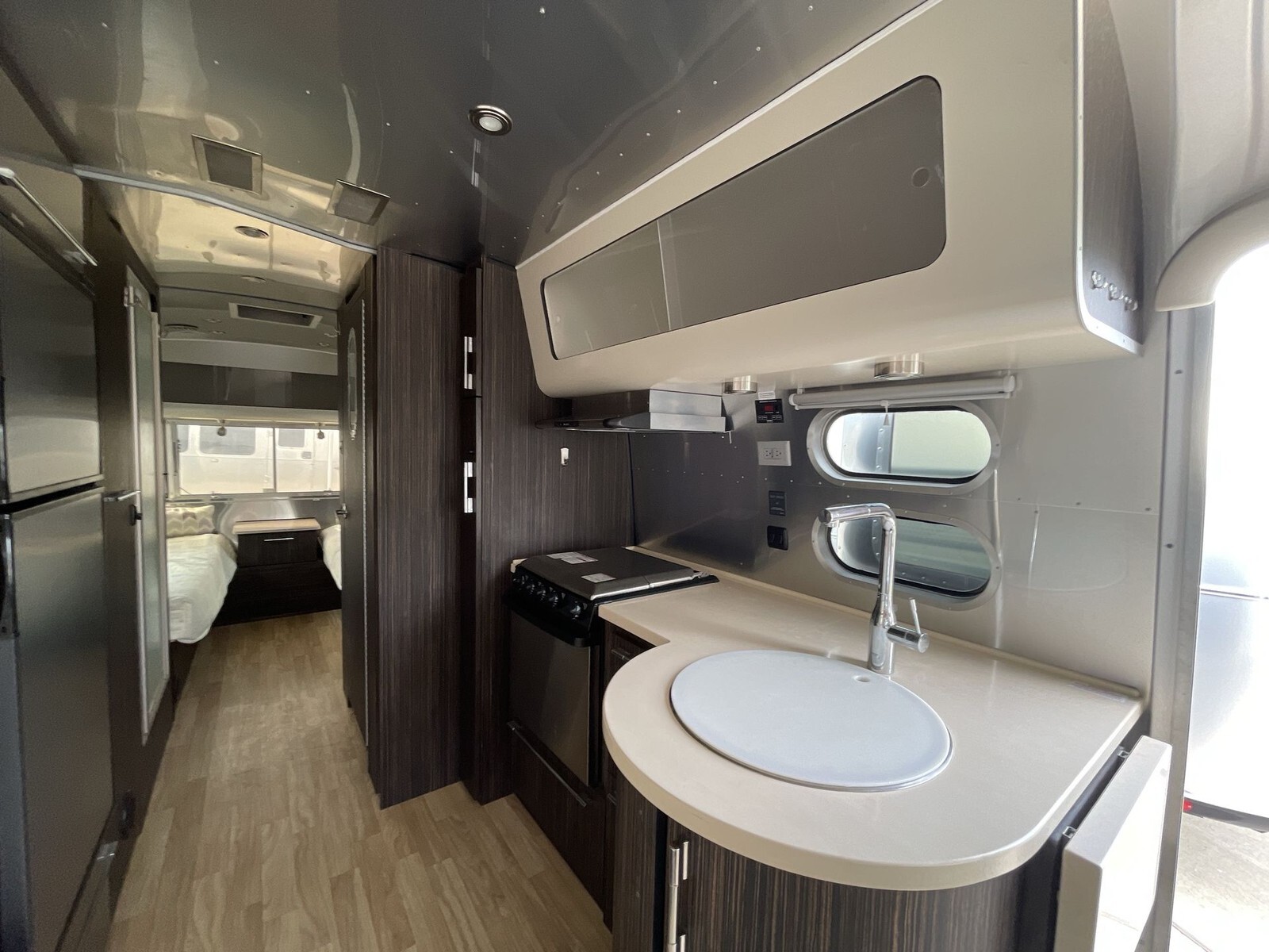2017 Airstream International Signature