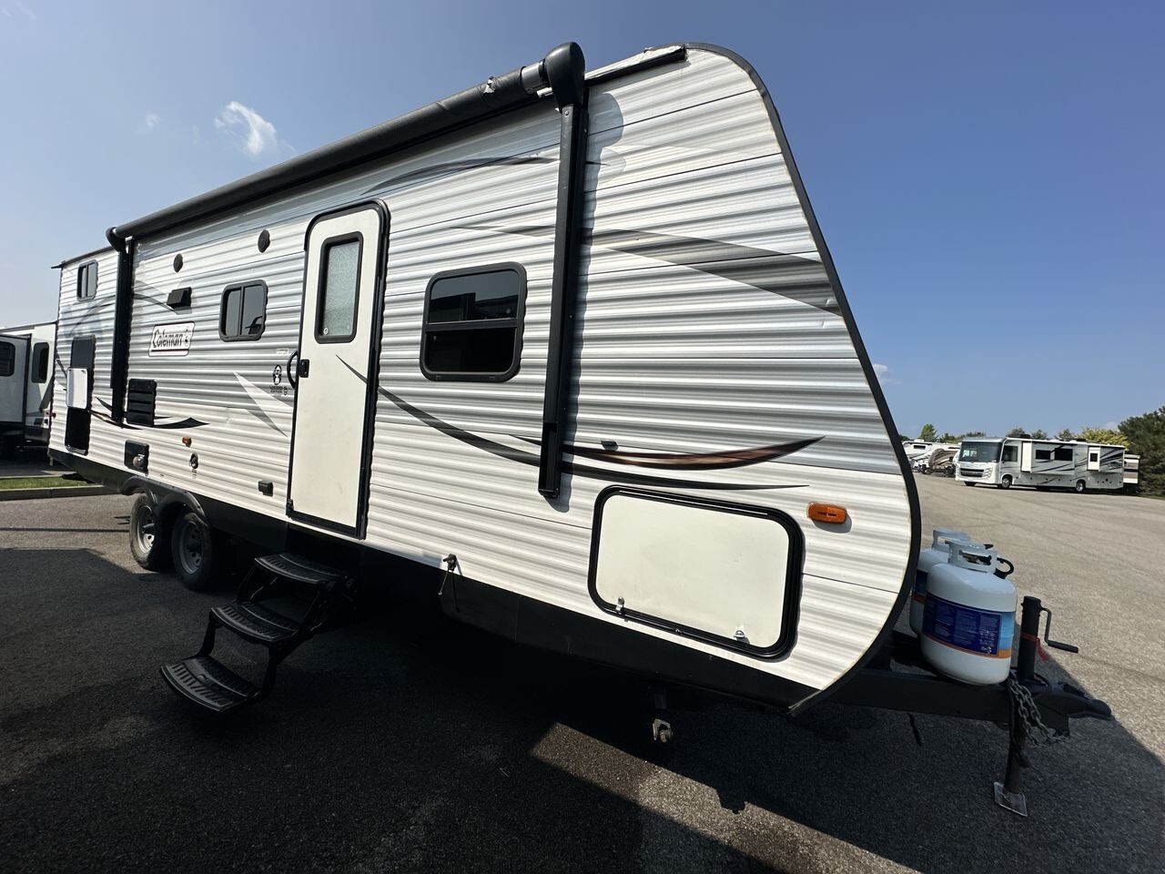 2017 Dutchmen COLEMAN LANTERN SERIES