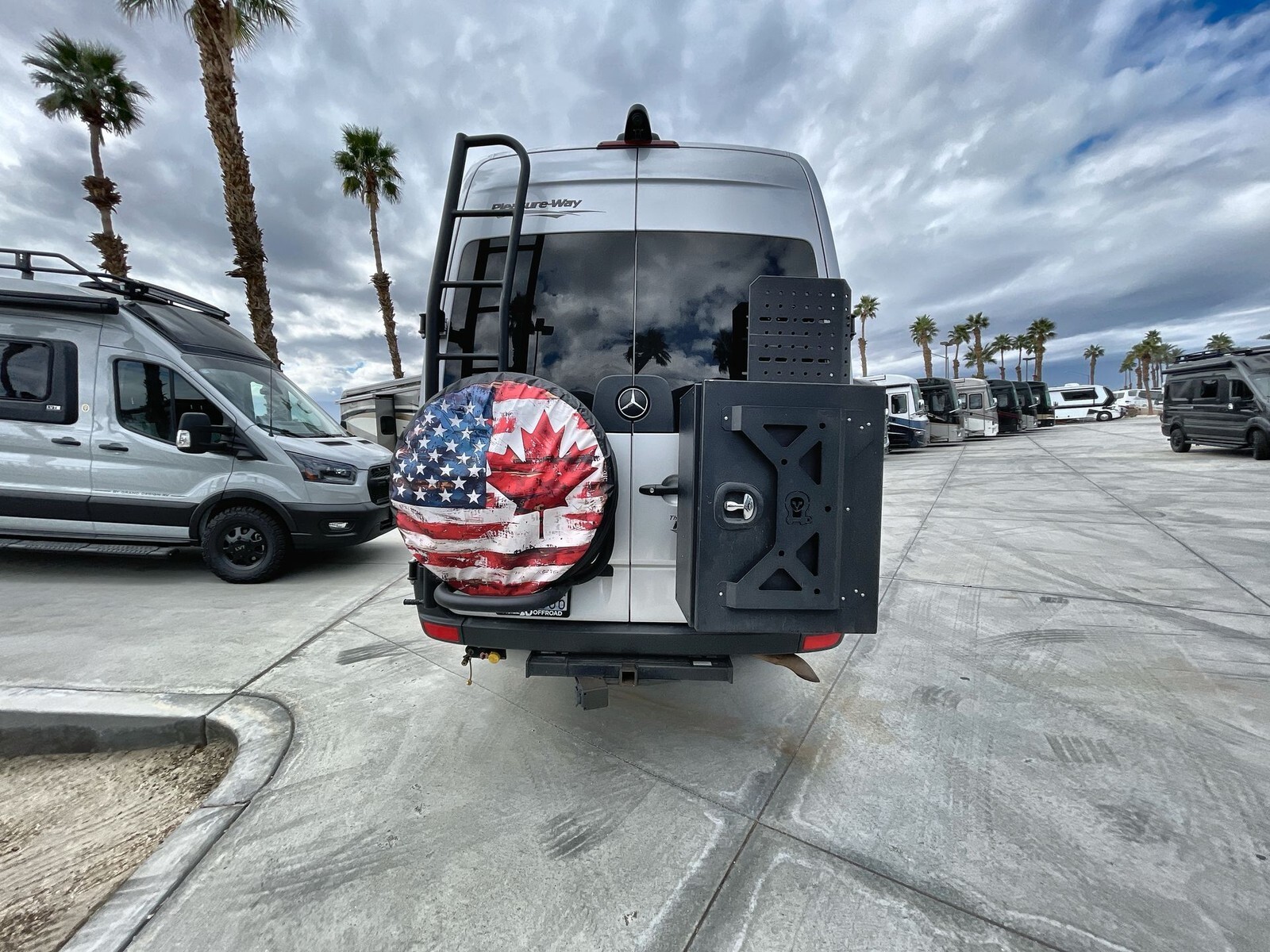 2017 Pleasure-Way Plateau