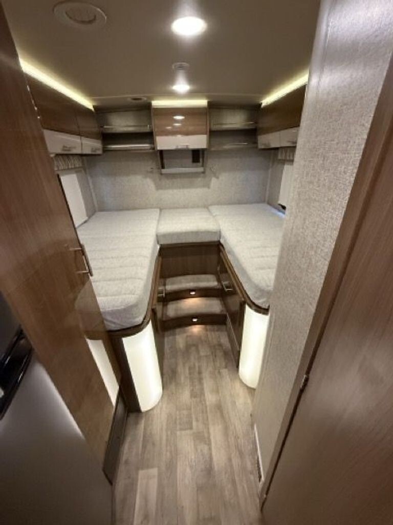 2017 Winnebago Via Class A Motorhome