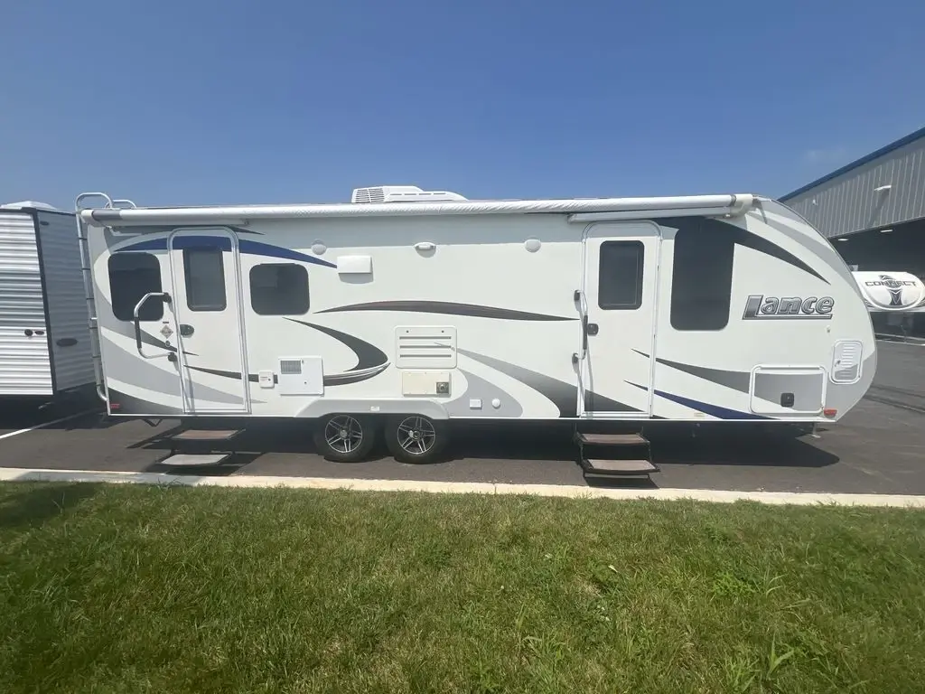 2018 Lance Lance Travel Trailer